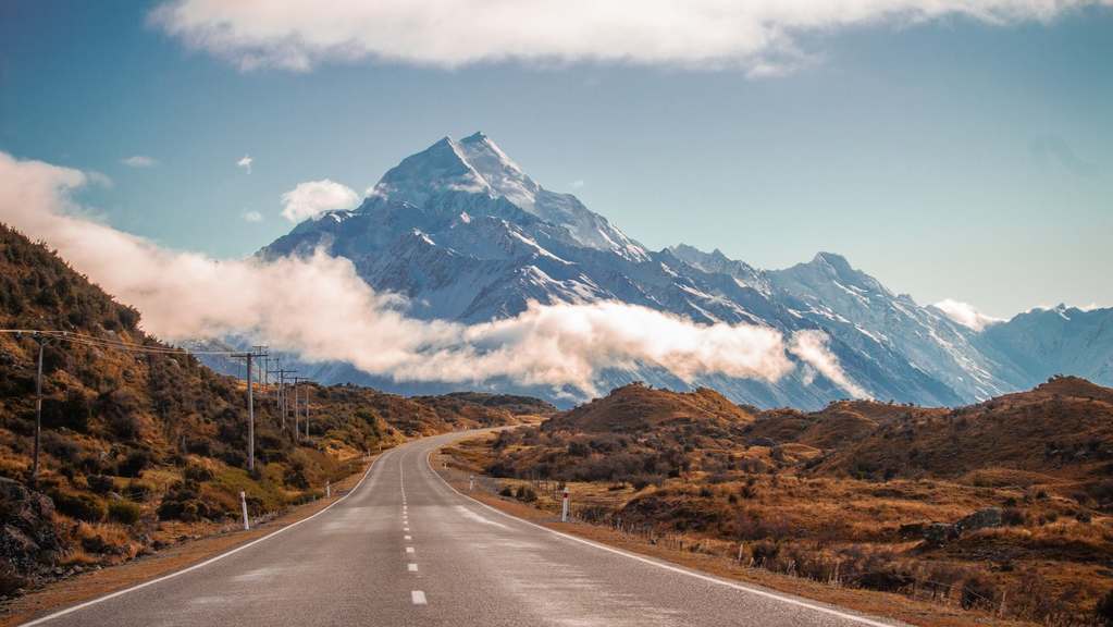 New Zealand road with mountain view